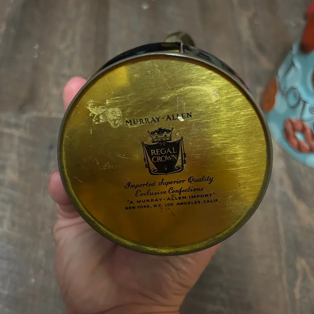 Vintage Murray-Allen Regal Crown‎ Pheasant Floral Metal Tin with Handle Black